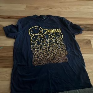 Nirvana tee